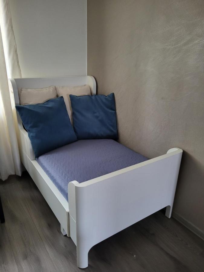 Sunnyhouse Apartment ยูร์มาลา ภายนอก รูปภาพ